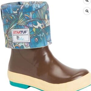 Xtratuf Fishewear Salmon Sister Boots size 8